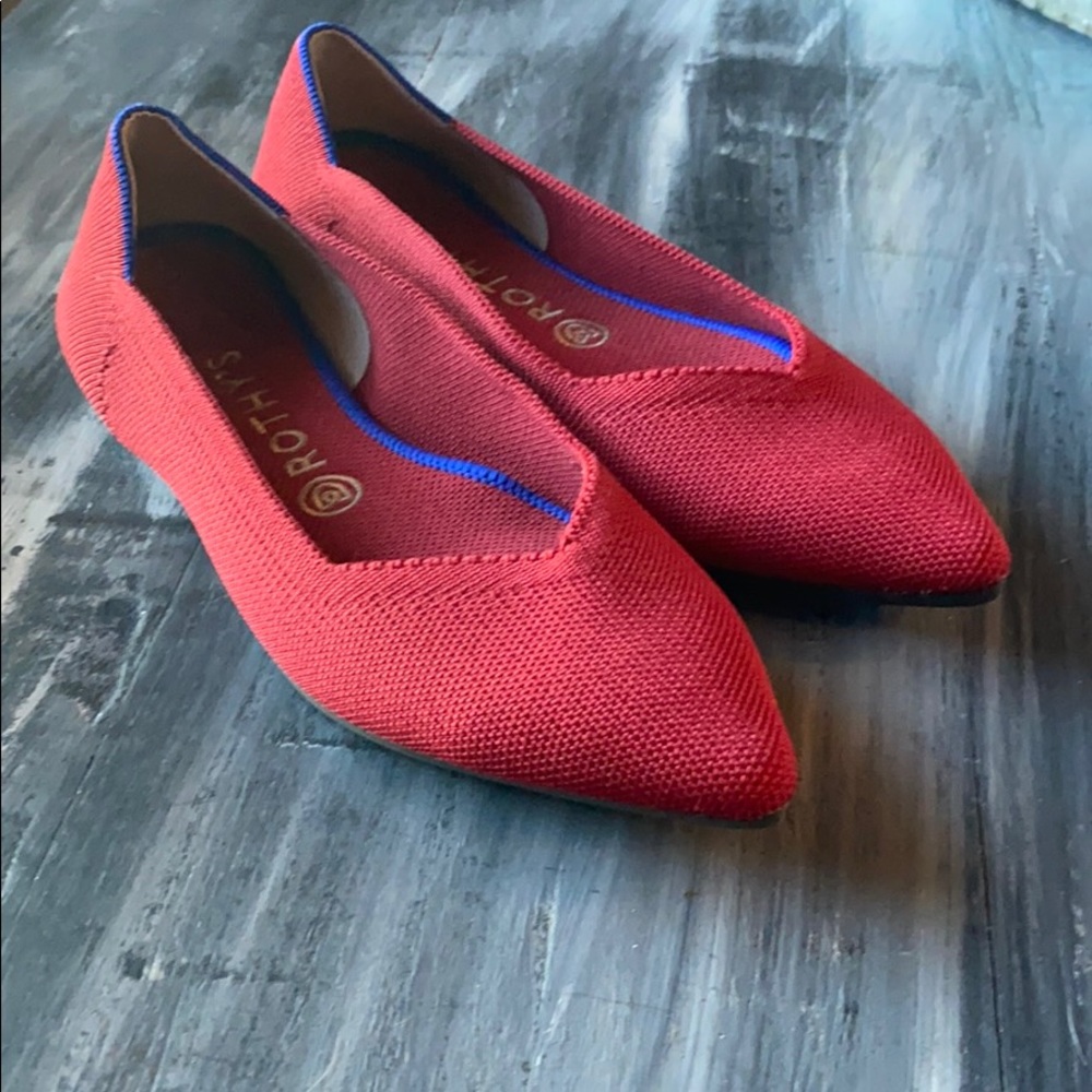 Rothy’s points size 9.5.
